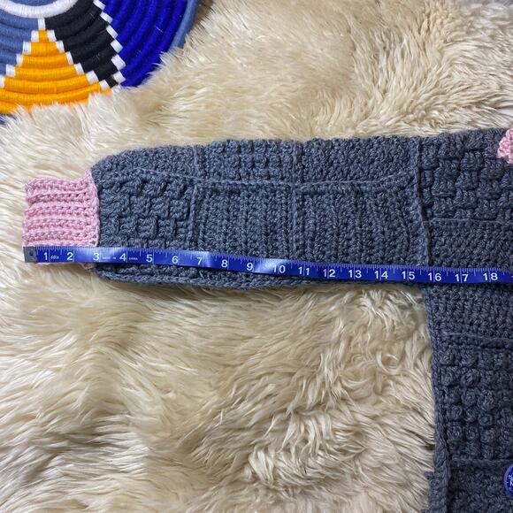 Crochet Granny Square Cardigan Small Gray Pink Handmade Harry Styles Inspired - Picture 7 of 7
